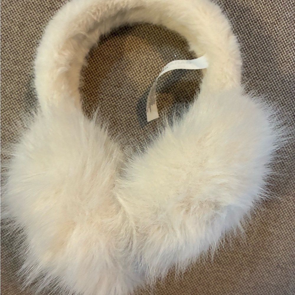 Fluffy Cream Ear Warmer